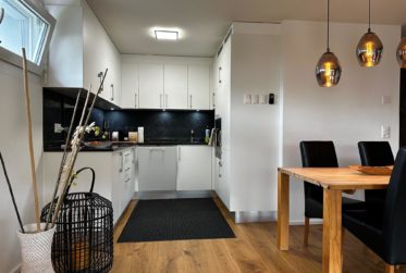 Splendide 4 pièces au rez jardin avec une terrasse et très grande pelouse privative