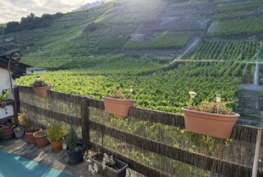Opportunité à Conthey – Maison et grange à fort potentiel